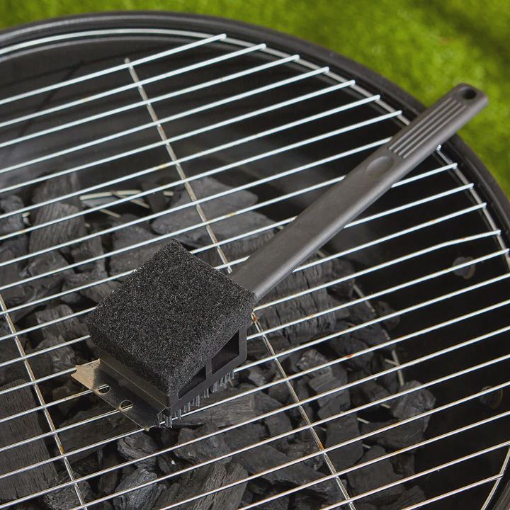 3-in-1 Nylon Grill Brush