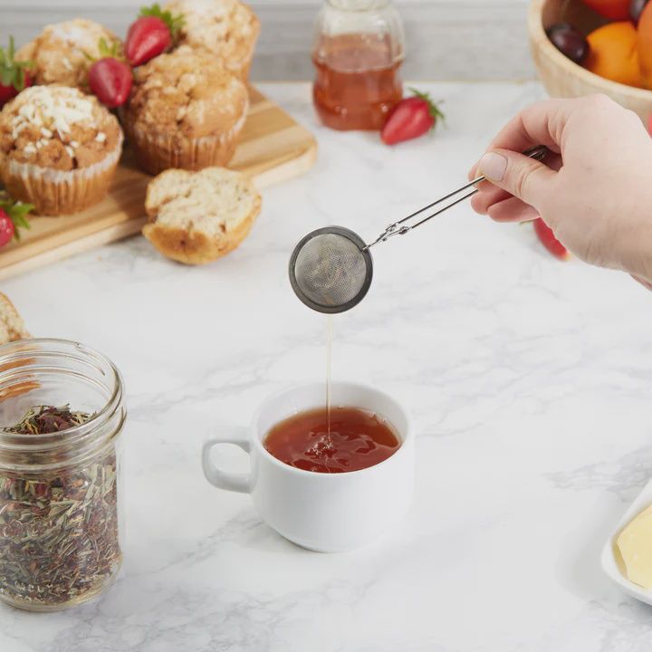 Mesh infuser spoon