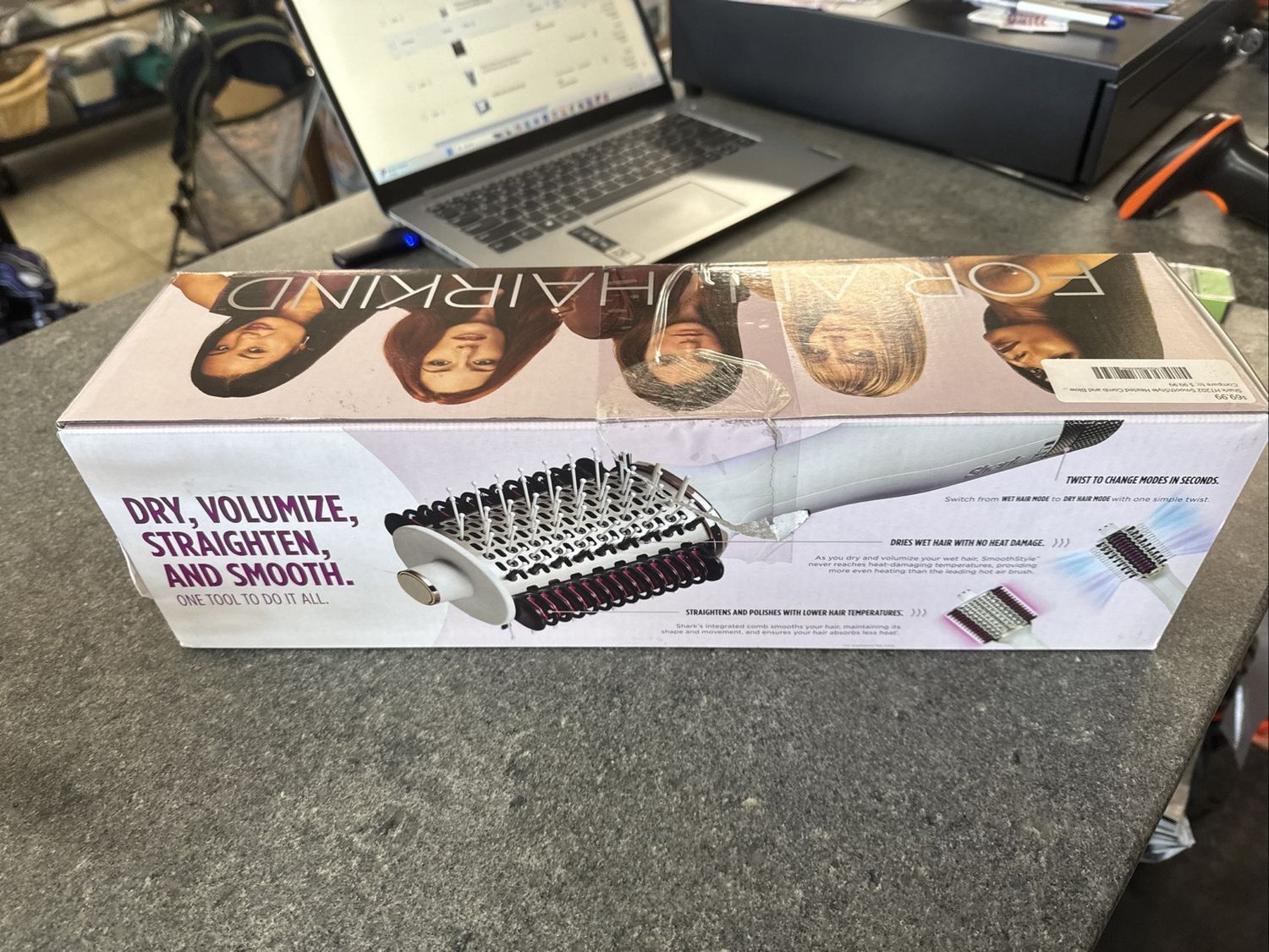 SHARK NINJA SMOOTH STYLE HEATED COMB STRAIGHTENER + SMOOTHER MODEL HT212 MINT