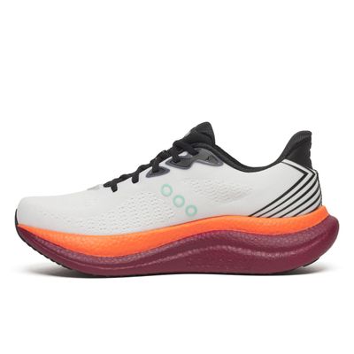 TRIUMPH 23 SAUCONY