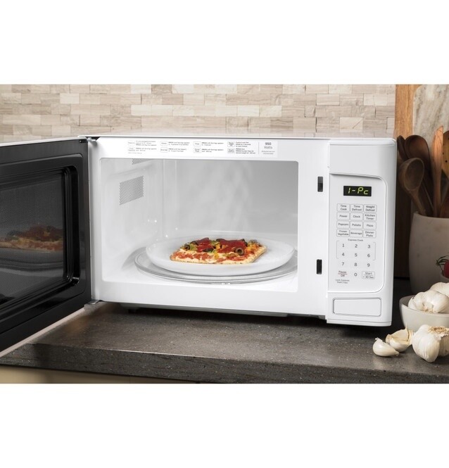 GE 1.1 Cu Ft Microwave White