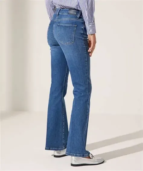 Cambio Paris Flared Jean