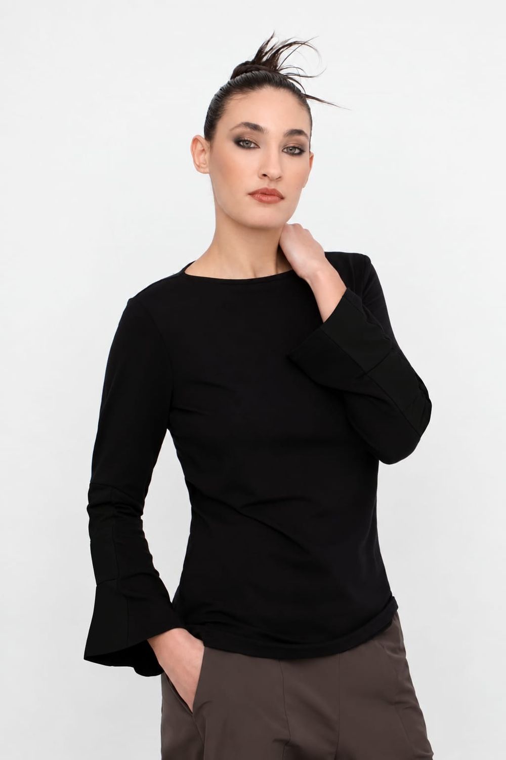 Ozai N Ku Black Top #777033
