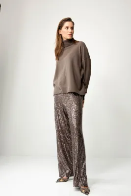 Studio Noir Merino Wool Turtleneck Sweater
