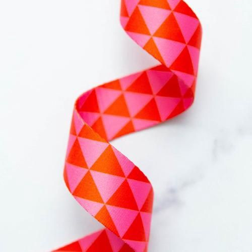 1-1/2" Triangle Webbing Hibiscus