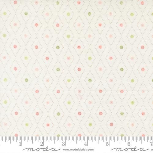 Poinsettia and Pear Argyle Blenders Cloud