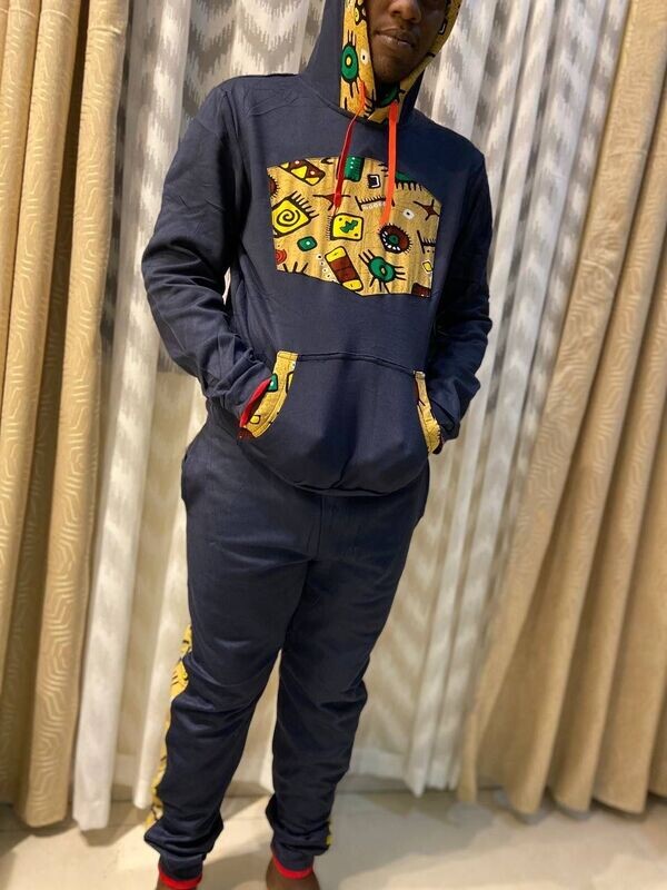 Hood Pullover