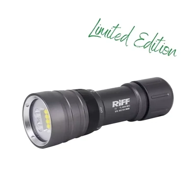 RiFF Spot- und Video-Tauchlampe TL4000 MK2 (2600 Lumen (Video) / 1200 Lumen (Spot)) - Sonderedition 2023