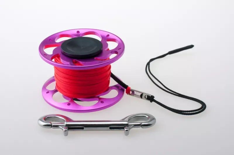 RiFF Reel 30 m Alu pink / Flachschnur rot RiFF Reel 30 m Alu pink / Flachschnur rot