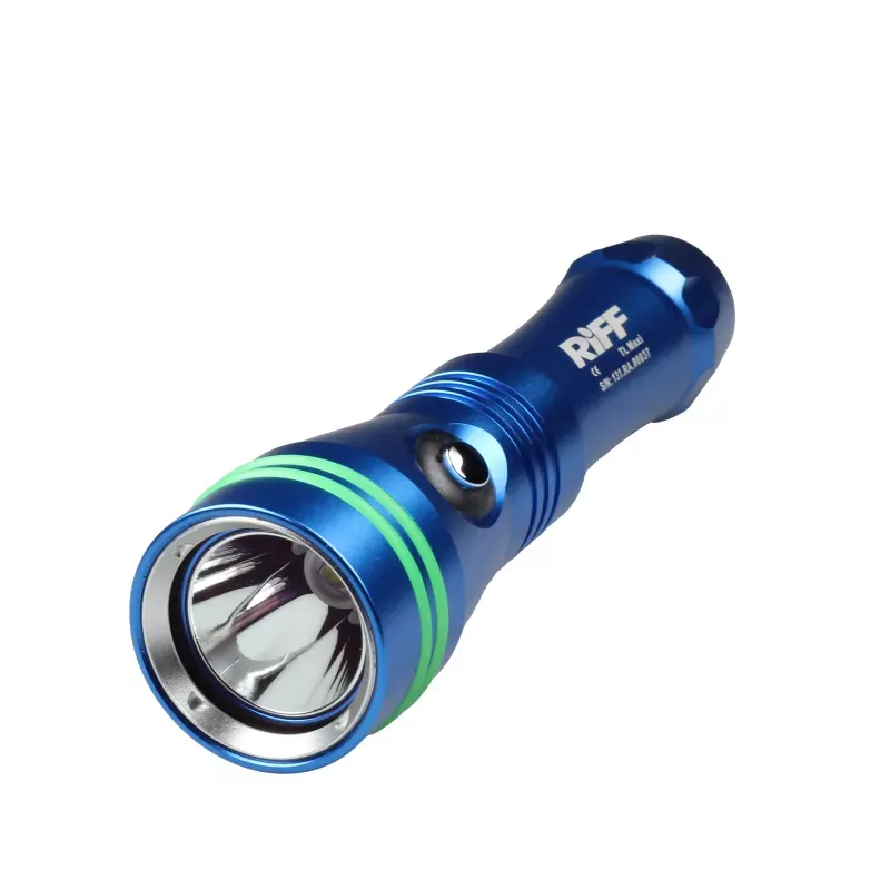 RiFF Spotlicht-Tauchlampe TL Maxi (1200 Lumen) - iceblau RiFF Spotlicht-Tauchlampe TL Maxi (1200 Lumen) - iceblau