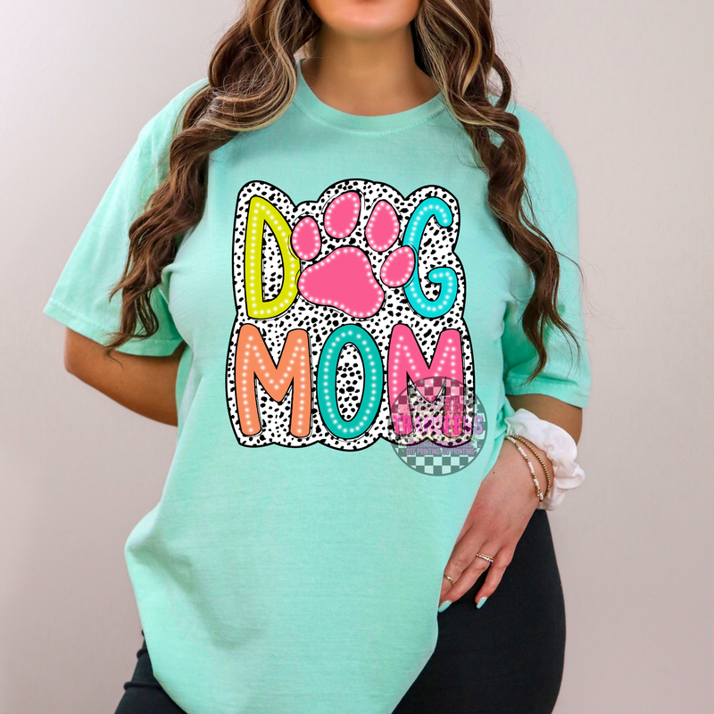 DOG MOM