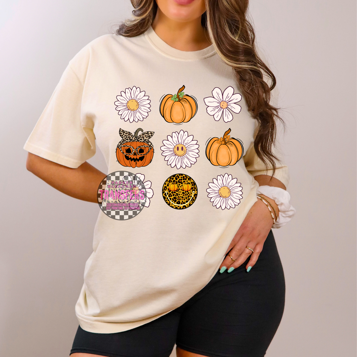 PUMPKINS AND DAISYS
