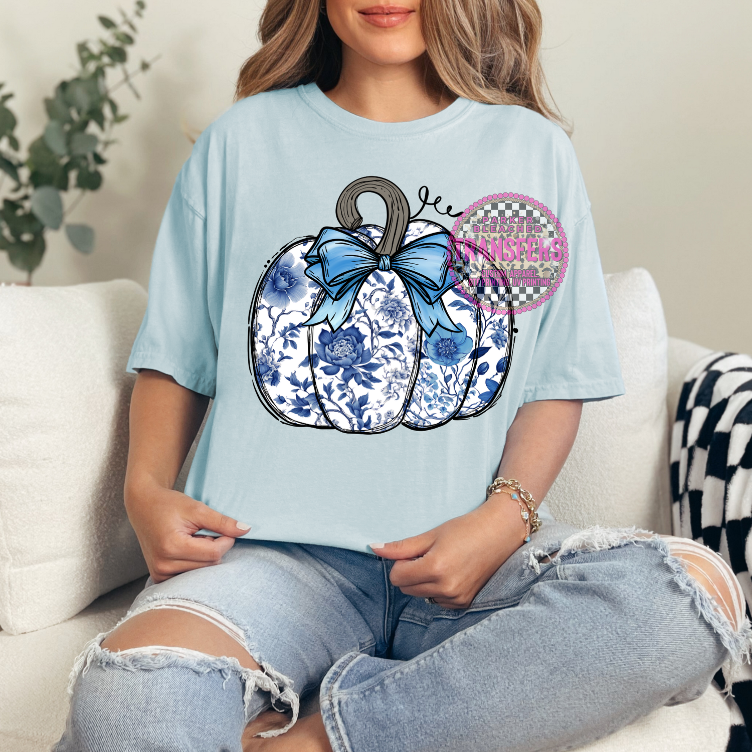 BLUE FLORAL PUMPKIN