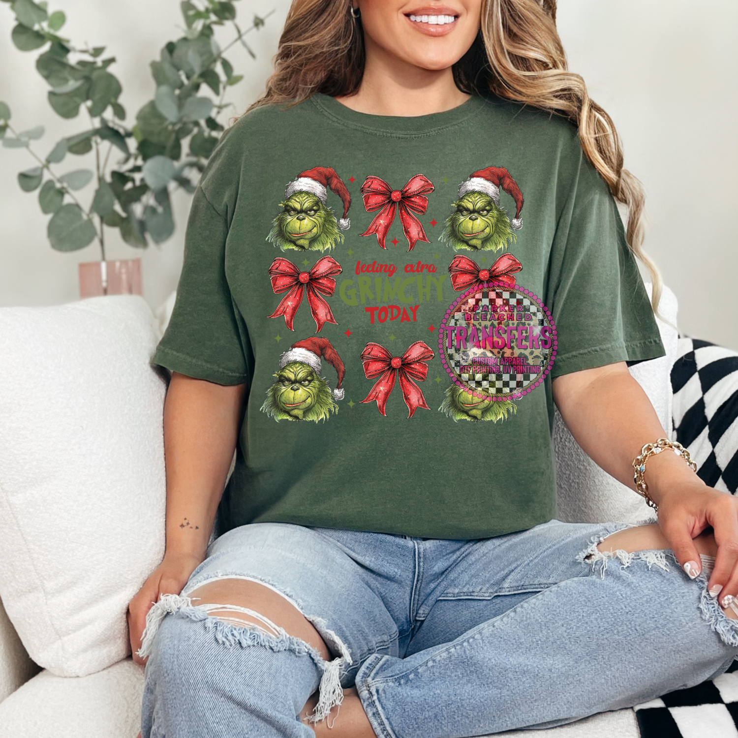 GRINCH WITH BOW