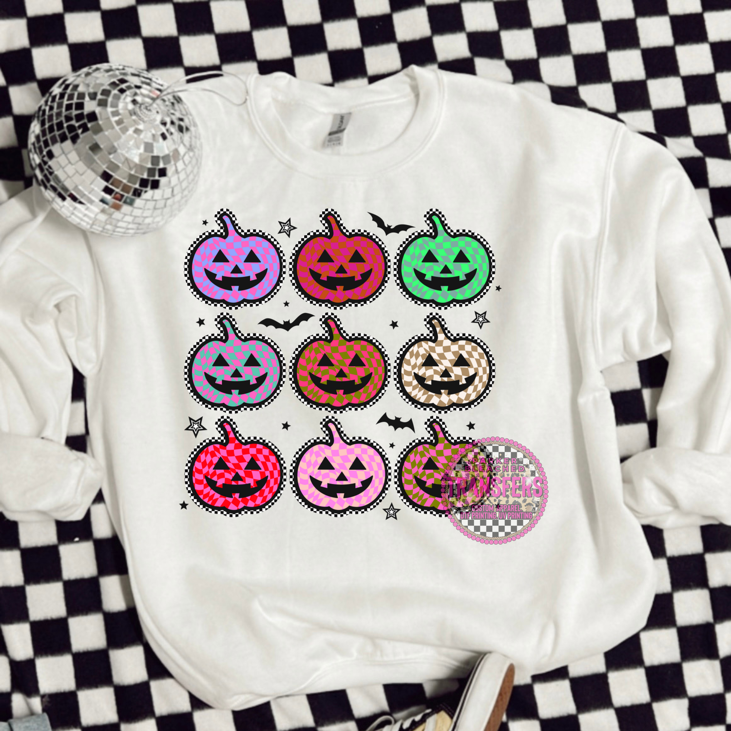 BRIGHT CHECKERED PUMPKINS