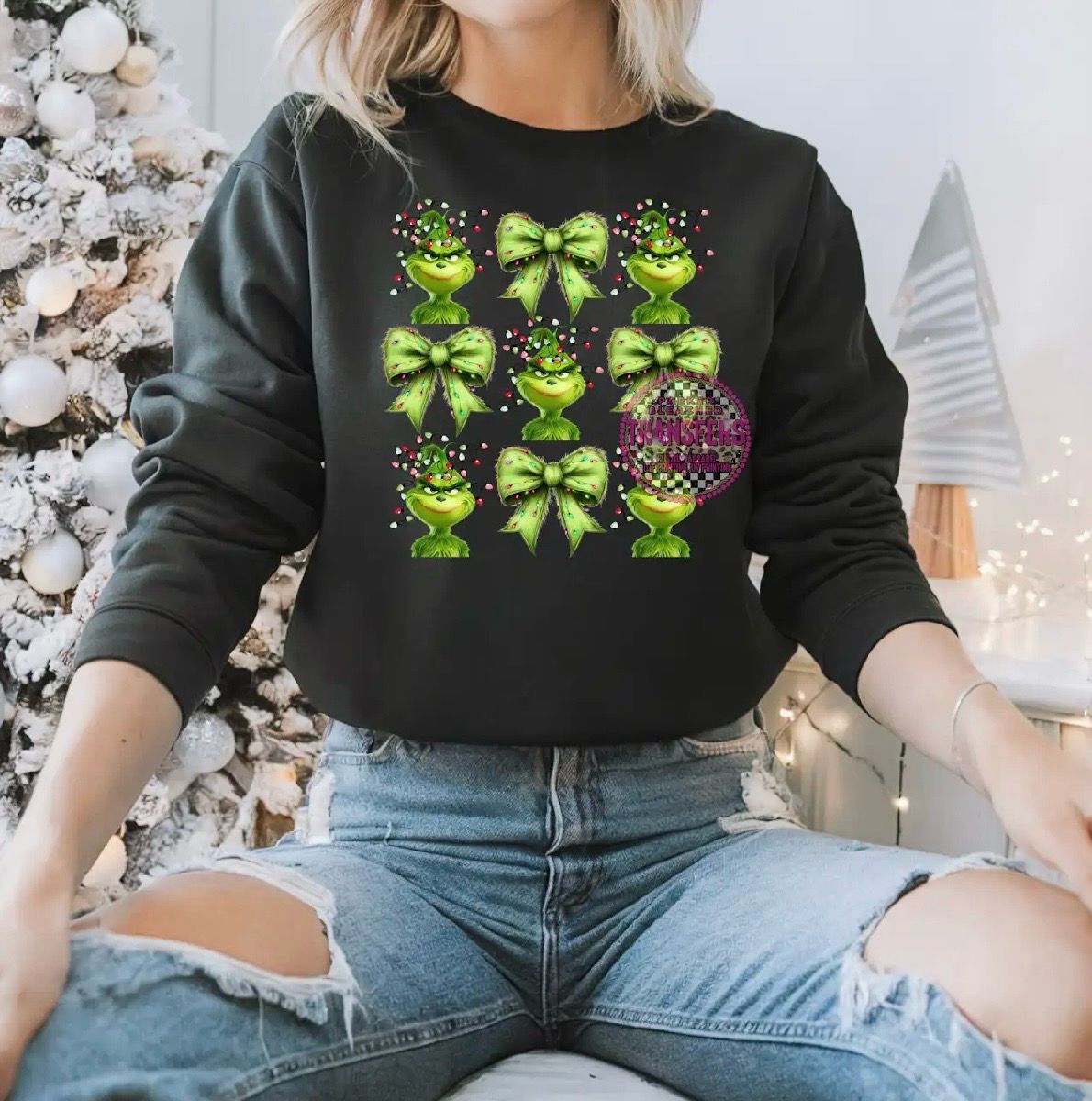 GRINCH WITH BOWS