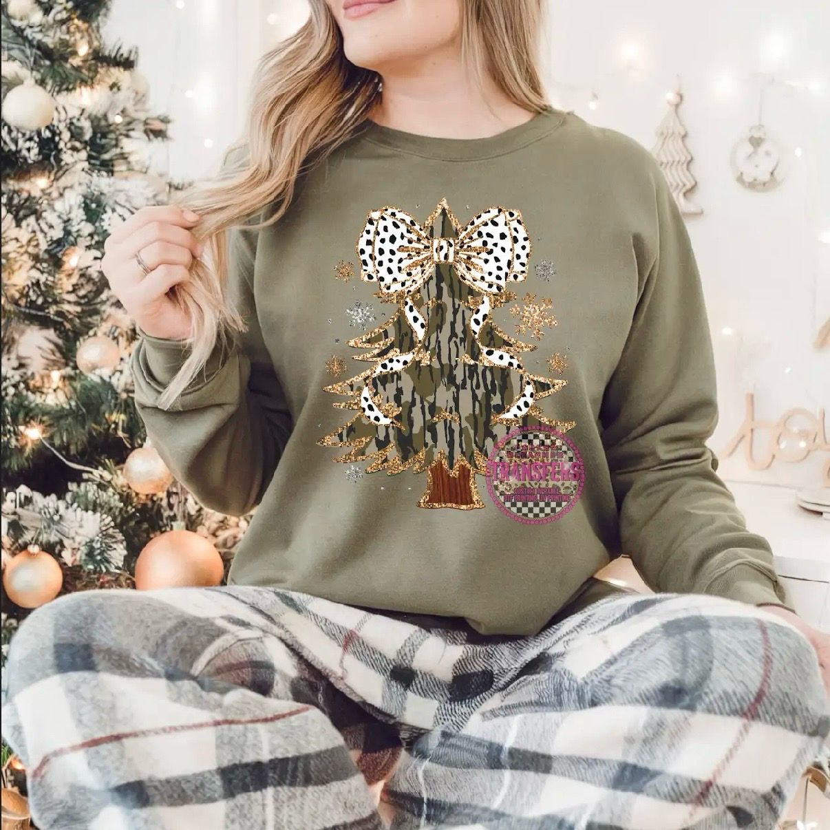 CAMO TREE WITH BOW