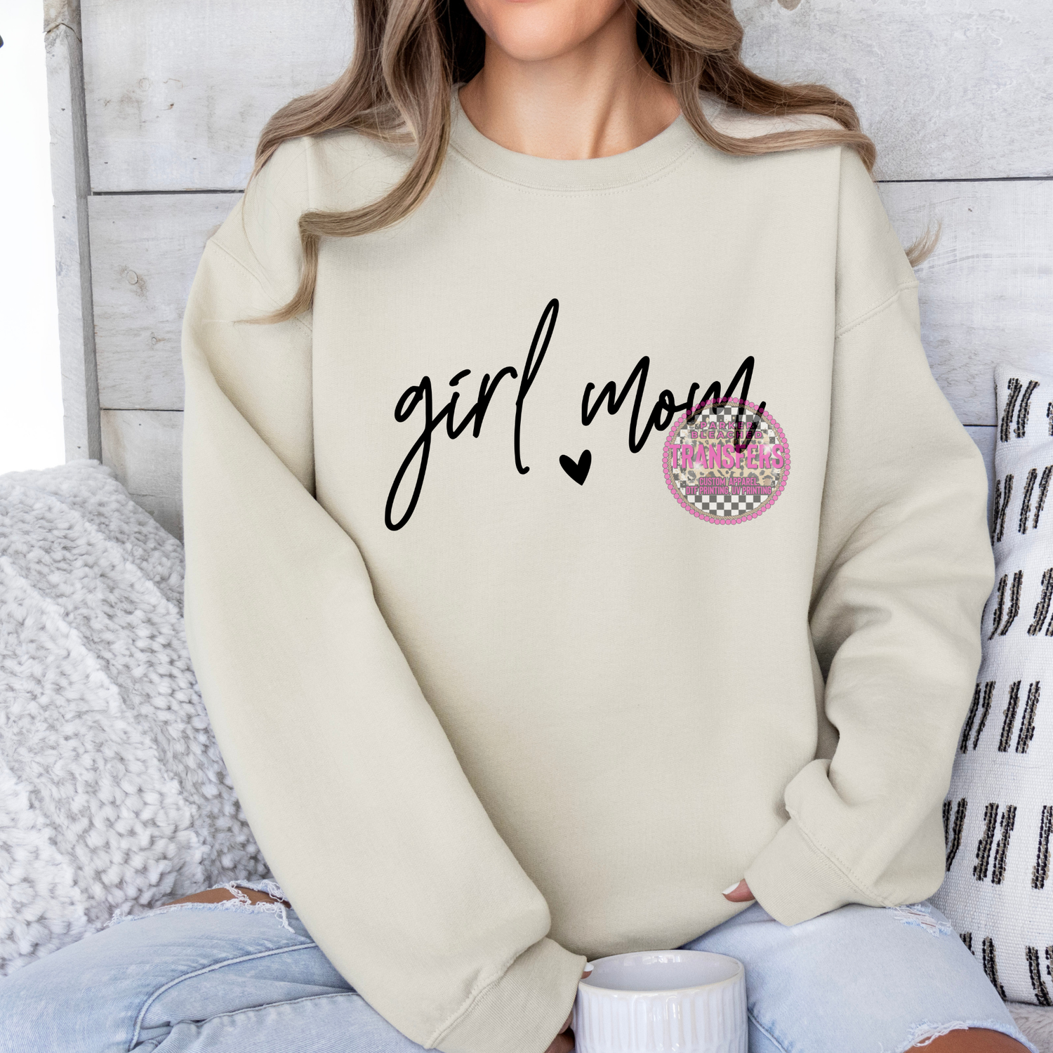 GIRL MOM