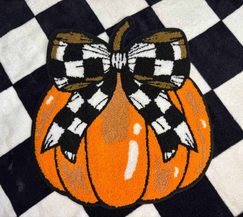 CHECKERED BOW PUMPKIN
