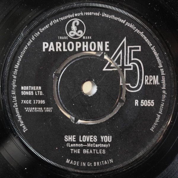 The Beatles - She Loves You (7&quot;, Single) (Very Good Plus (VG+))