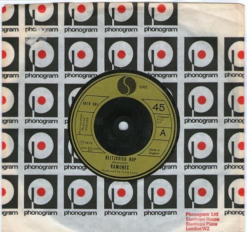 Ramones - Blitzkrieg Bop (7", Single, Com) (Near Mint (NM or M-))