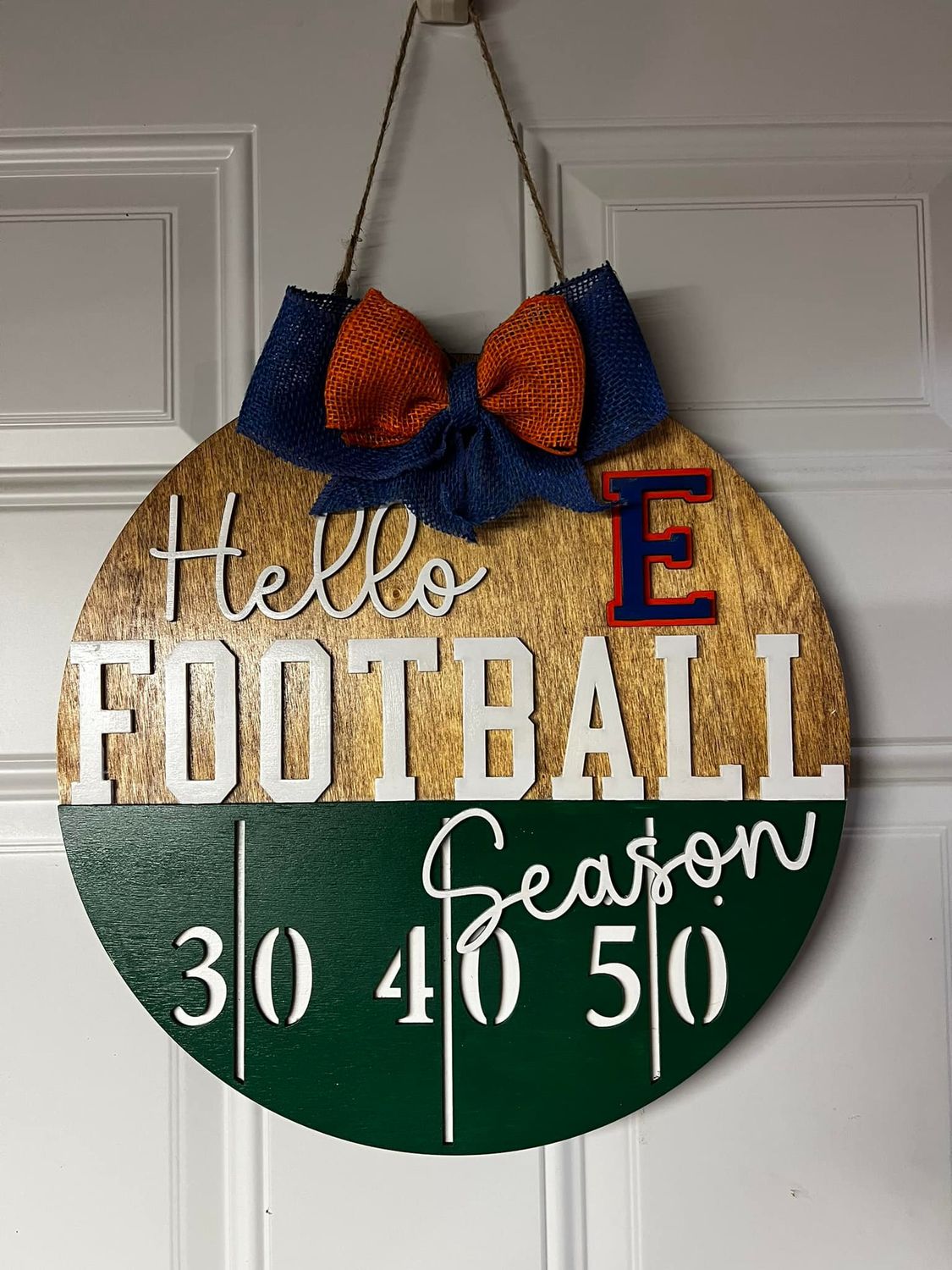 Football 14&quot; Round Sign
