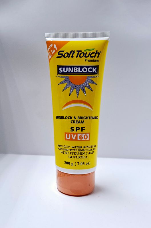 Soft Touch Sunblock 2 in 1 VU60