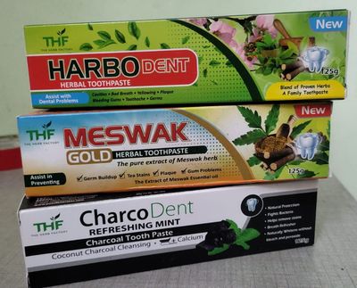 Herbal Toothpaste &amp; Charcoal Tooth Powder