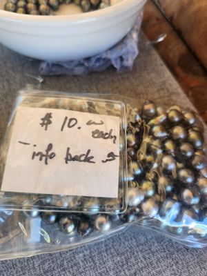 1 ea Loose pearls
