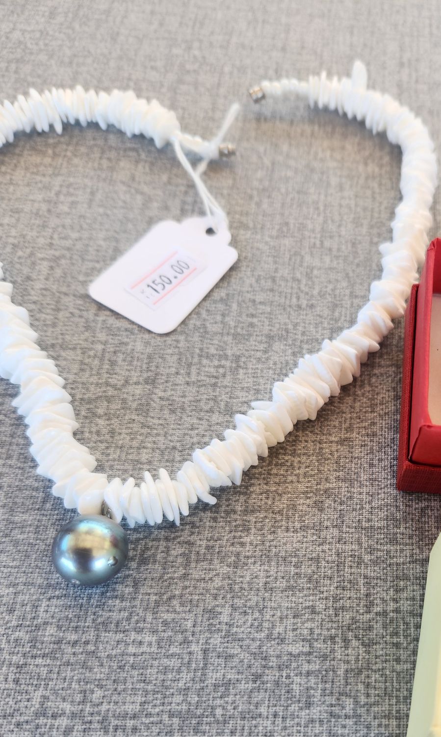 Puka shell tahitian necklace