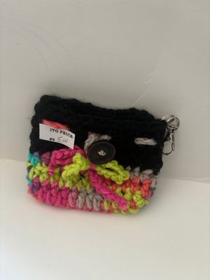 Crochet drawstring earbuds bag