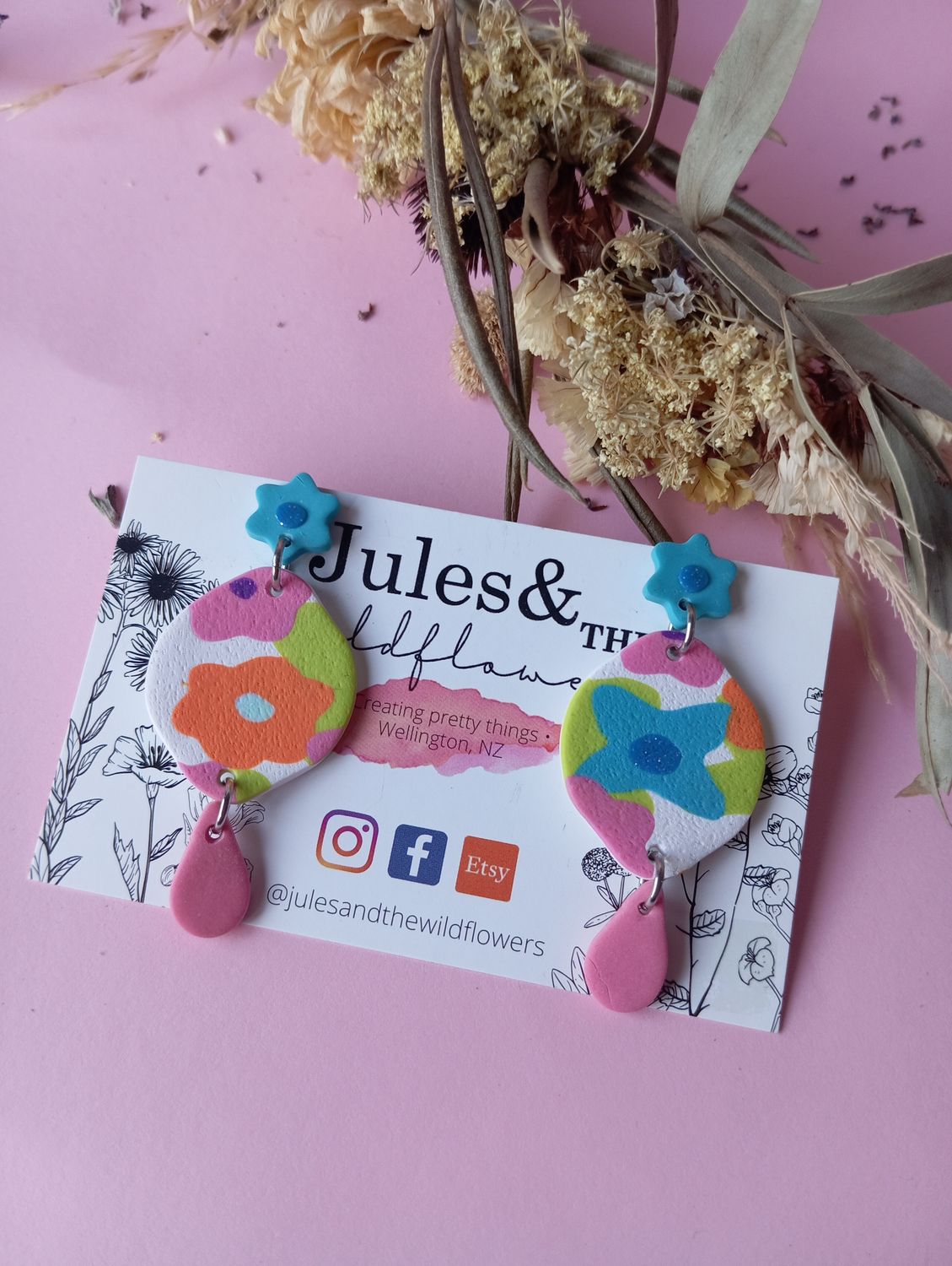 On the hills - Pink drops