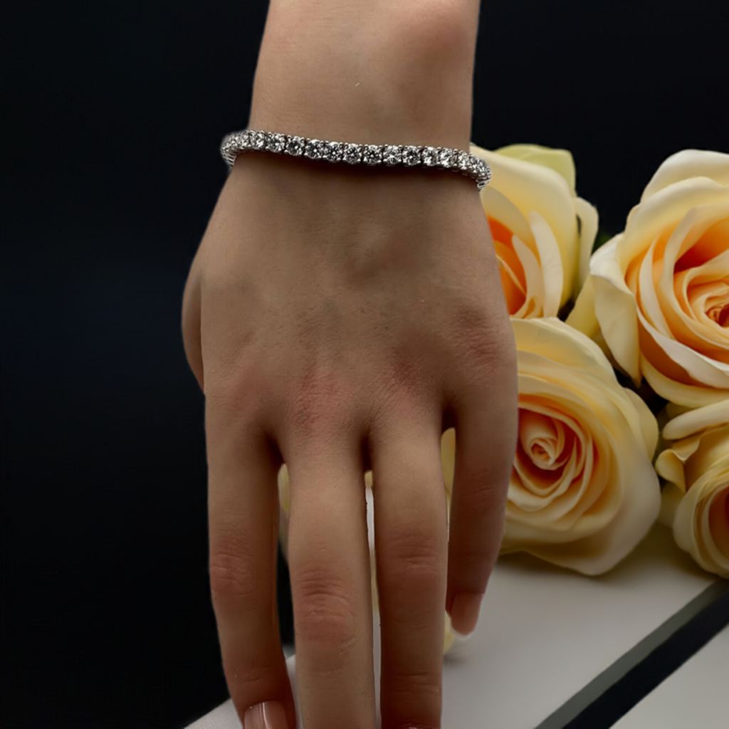 moissanite tennis bracelet 10.75ct.