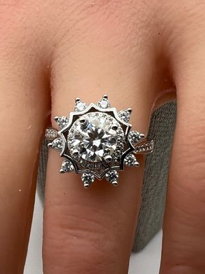 1+ct moissanite and 925 sterling with 18k gold plating sunshine ring