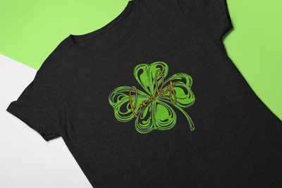 Love is in the Air - St. Patrick&#39;s Day T-Shirt