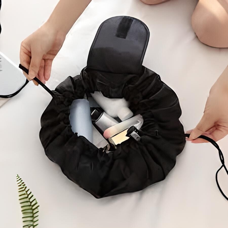 The drawstring bag