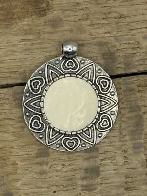 Anhänger „tibet“