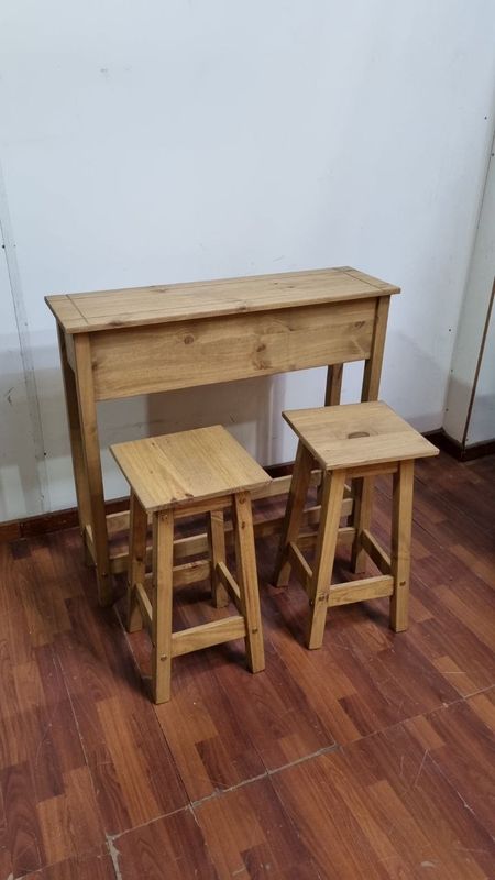 (L783) Barra Desayunadora Con Dos Bancos Todo Haciendo Juego (100x30x93) (32x63)