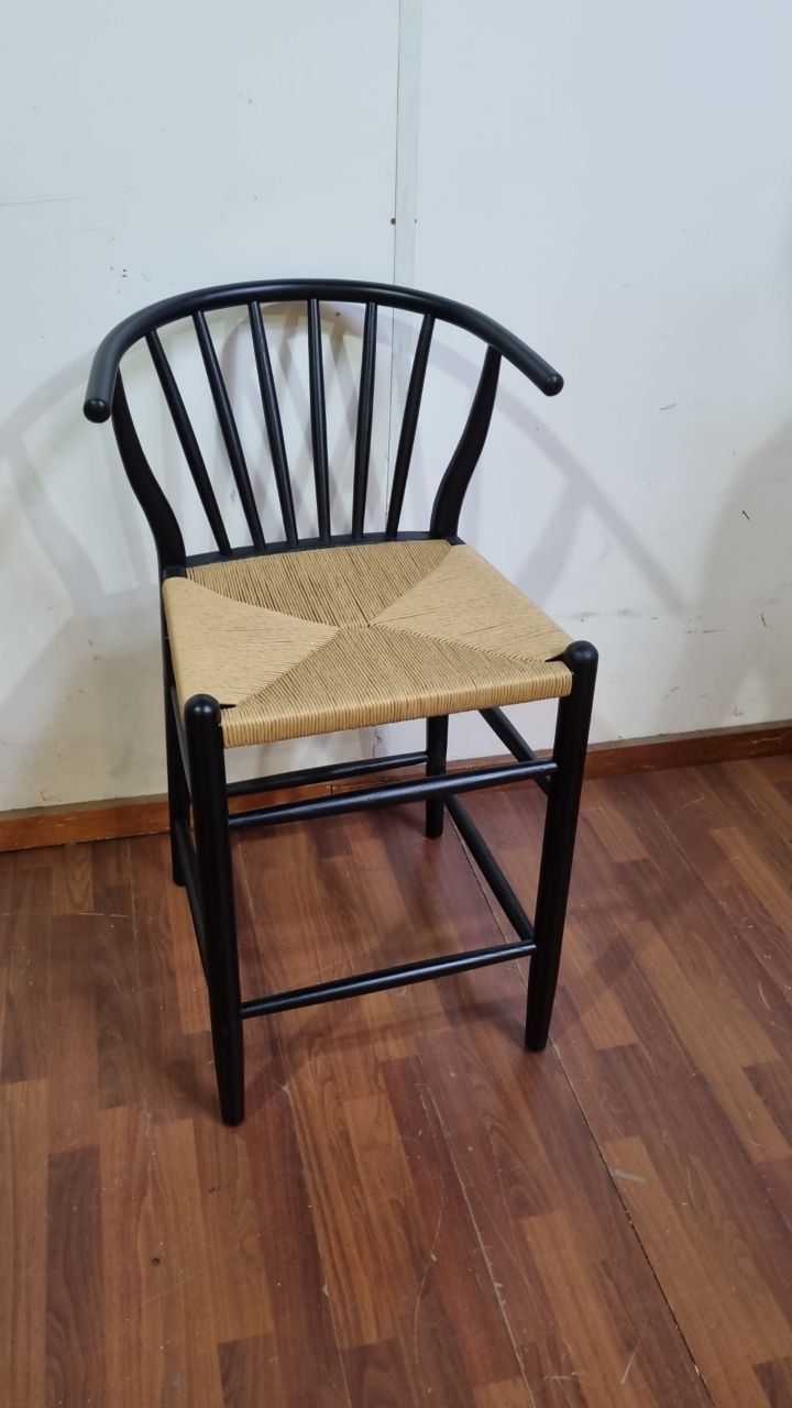 (L683) Silla Alta de diseño nueva 48x45x96