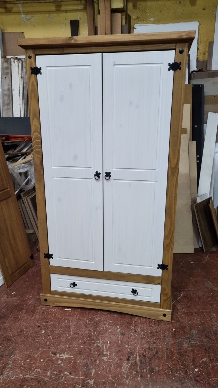 (L739) Placard En Madera Maciza Dos Puertas Y Cajon (102x57x185)