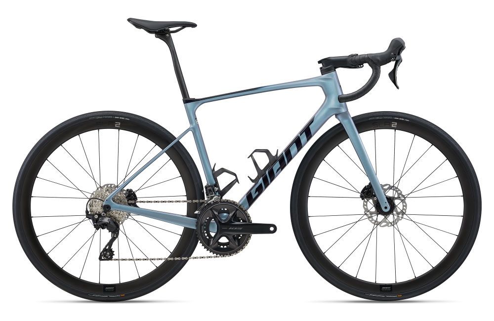 2025 Defy Advanced Pro 2