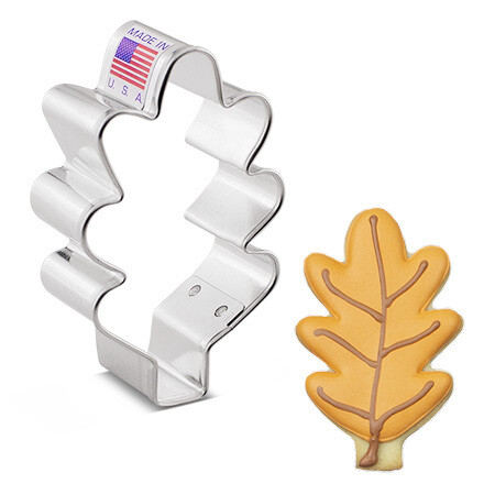 AC Cookie Cutter Small Oak Leaf