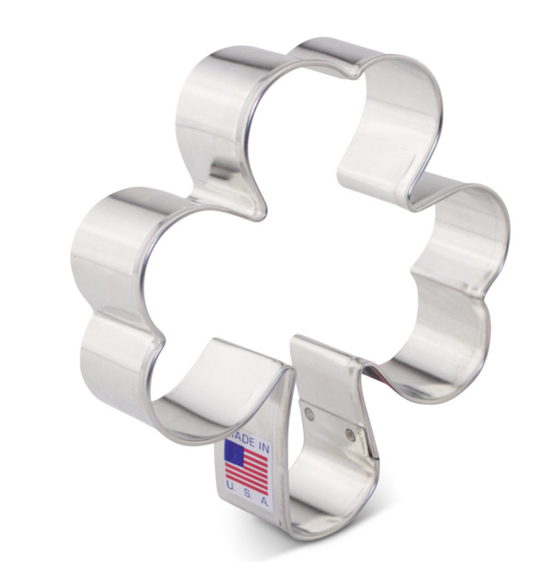 AC Cookie Cutter Shamrock 4"