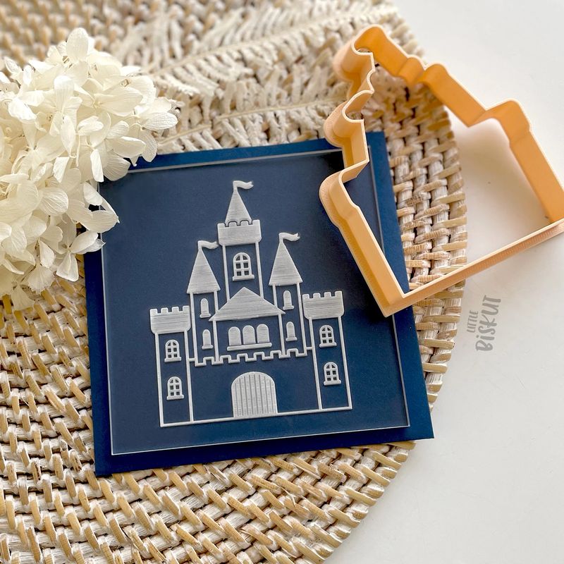 CCC Castle Cutter &amp; Debosser Set (Little Biskut)