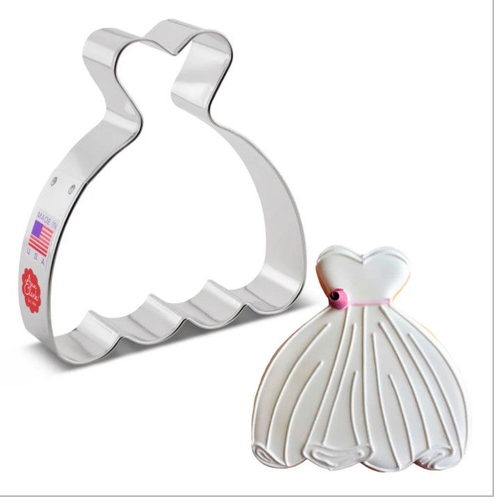 AC Cookie Cutter Wedding Dress