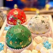 BWB Ornament W/Rhombus 3 Part Mold