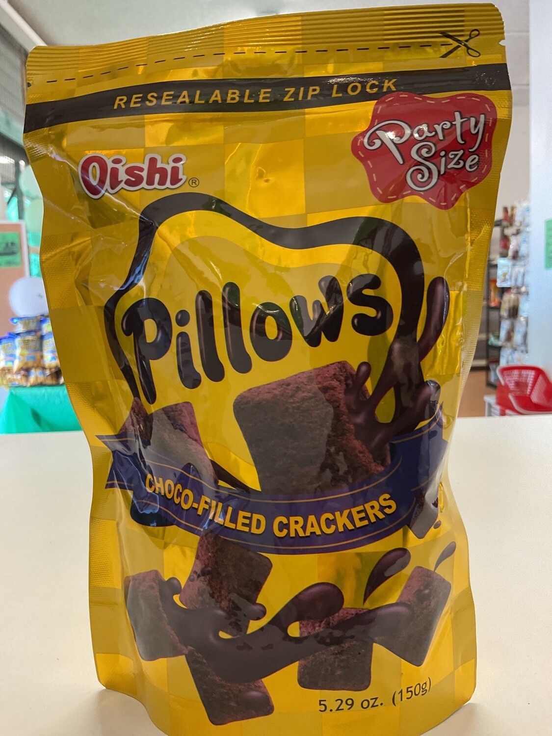 *OISHI PILLOWS CHOCO-FILLED CRACKERS 150G
