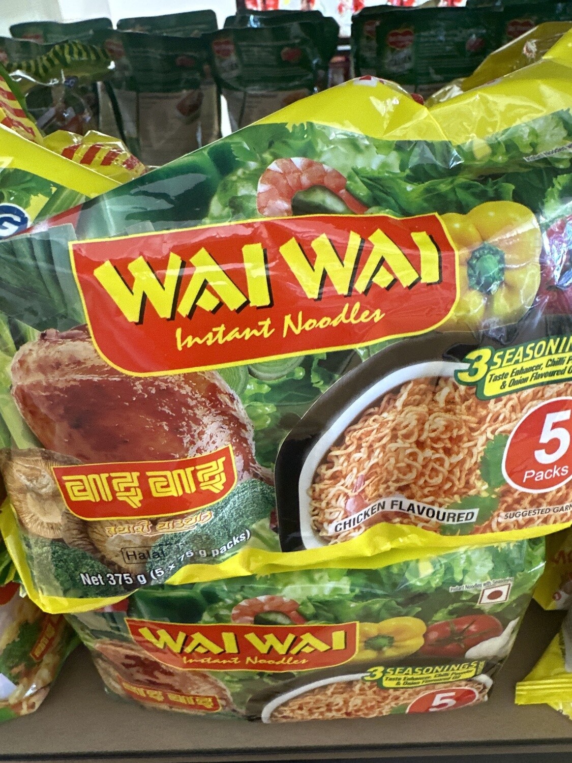 WAI WAI CHICKEN FLAVOURED 375G