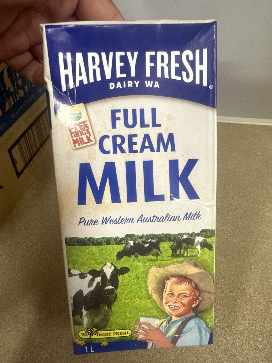 HF  DAIRY FULL CREAM UHT MILK