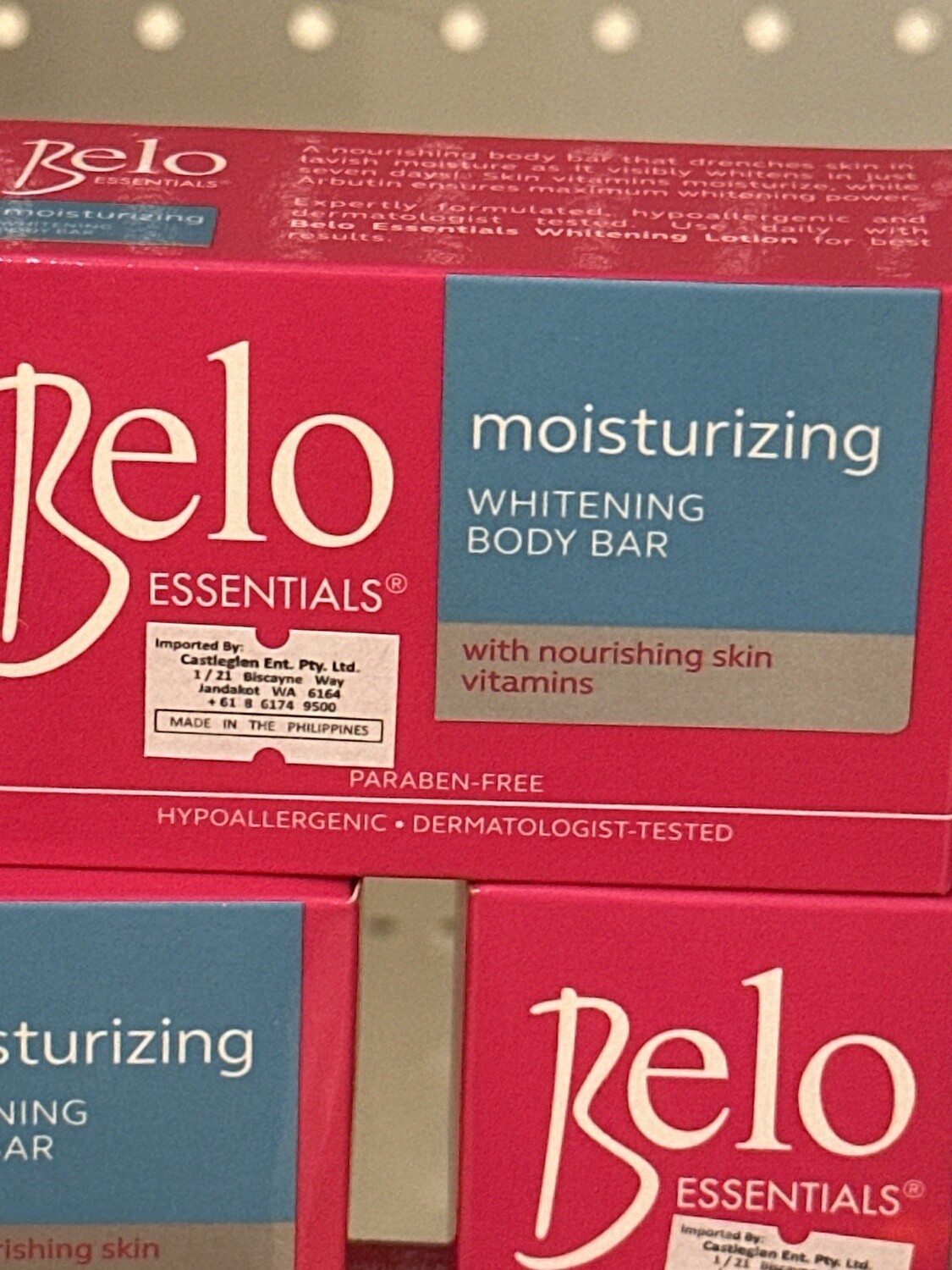 BELO ESSENTIAL MOISTURIZING WHITENING BODY SOAP 90G